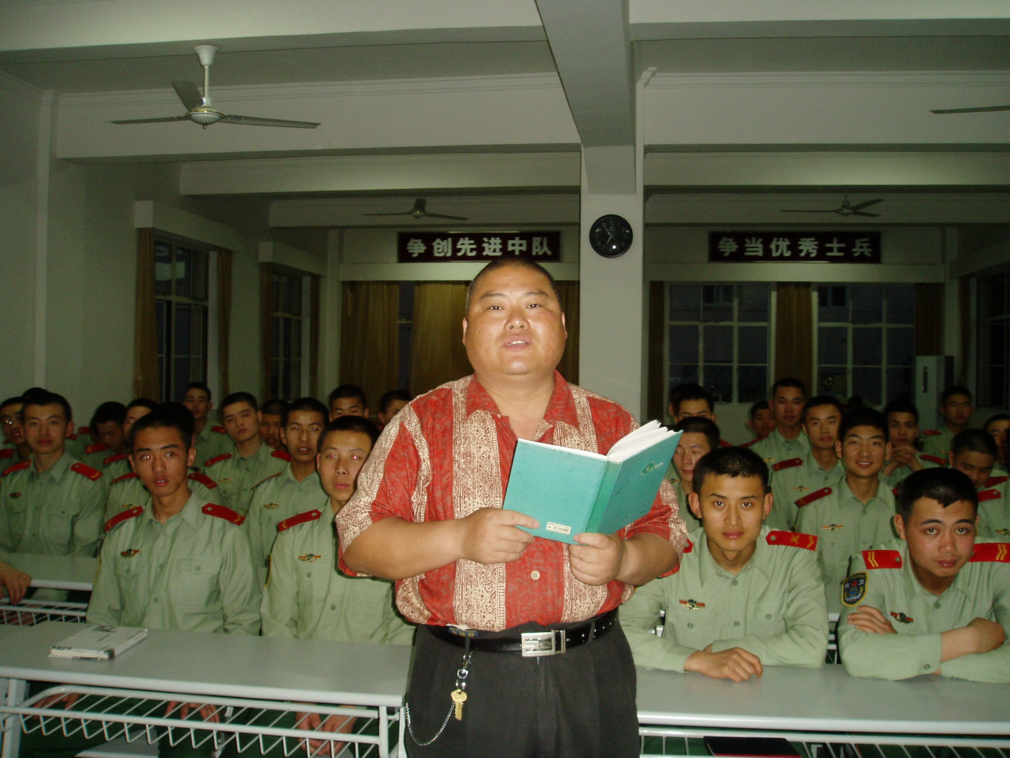 百度胖老师吧上海市公安局轨道交通分局石宇玉老师求救 微信抖音快手百度贴吧百科图片视频知道搜索上海胖老 ...