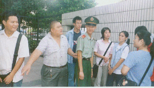 百度胖老师吧上海市公安局轨道交通分局石宇玉老师求救 微 信抖音快手百度贴吧百科图片视频知道搜索上海胖老 ...